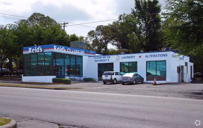 3317 N. Lamar